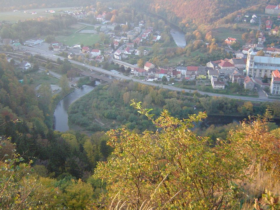Bardo - Kalwaria - droga krzyżowa - górska kaplica MB s002 - PTTK Strzelin
