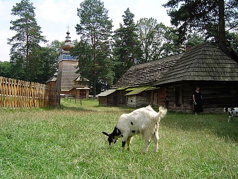 Sanok - Muzeum Budownictwa Ludowego - Skansen s032 - PTTK Strzelin