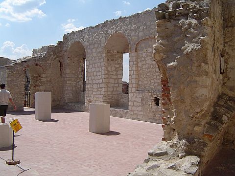 Janowiec nad Wis�� - zamek