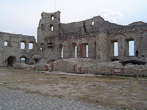 Janowiec nad Wis�� - zamek