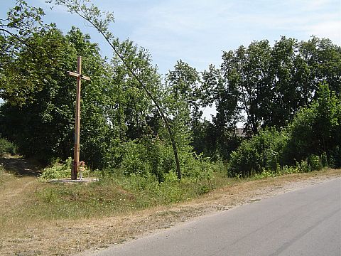 Grabowiec - krzy� przy gliniankach