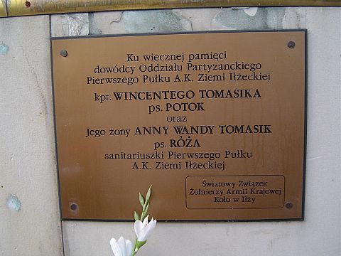 I��a - pomnik obro�c�w Ziemi I��eckiej