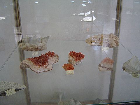 �wi�ty Krzy� - Muzeum Przyrodnicze �wi�tokrzyskiego Parku Narodowego