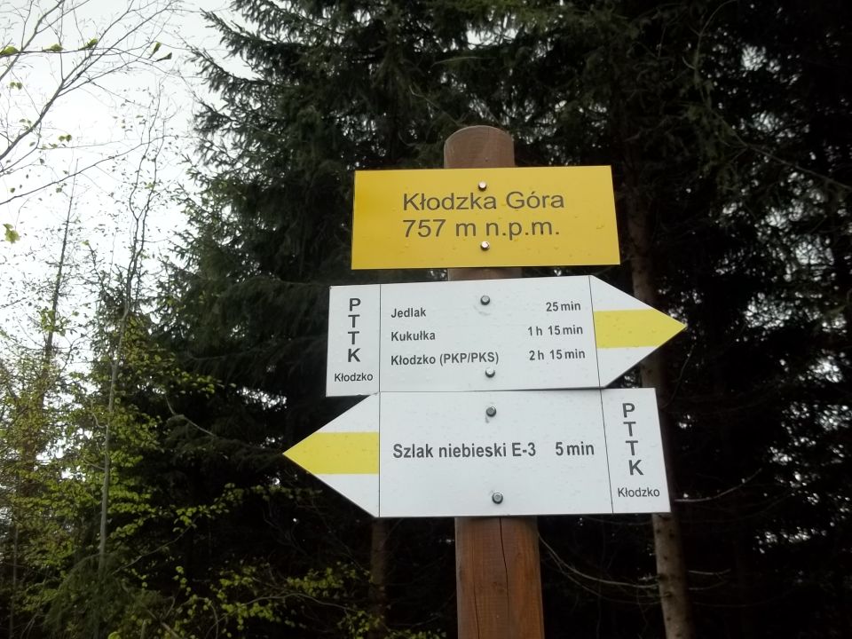 Wycieczka w Góry Bardzkie s002 - PTTK Strzelin