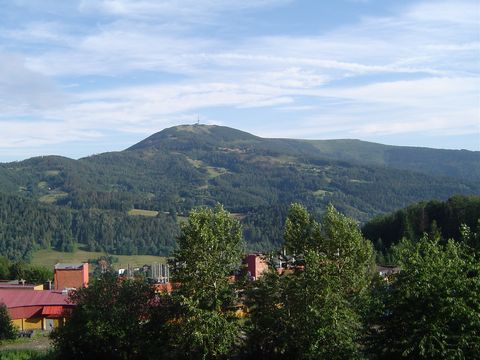 Szczyrk-G�rka - widok spod Sanktuarium MB na Skrzyczne