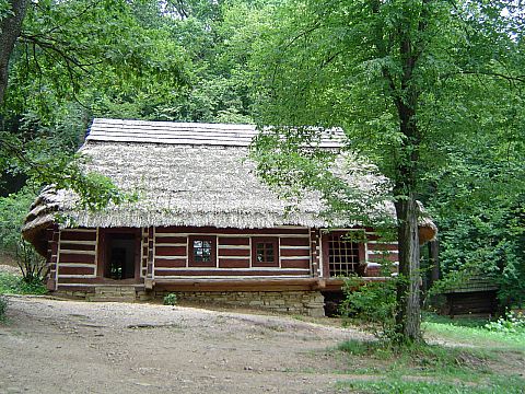 Sanok - Muzeum Budownictwa Ludowego - Skansen s005 - PTTK Strzelin