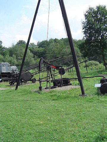 Sanok - skansen - z kopalni ropy s045 - PTTK Strzelin