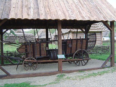 Sanok - skansen - z kopalni ropy s050 - PTTK Strzelin