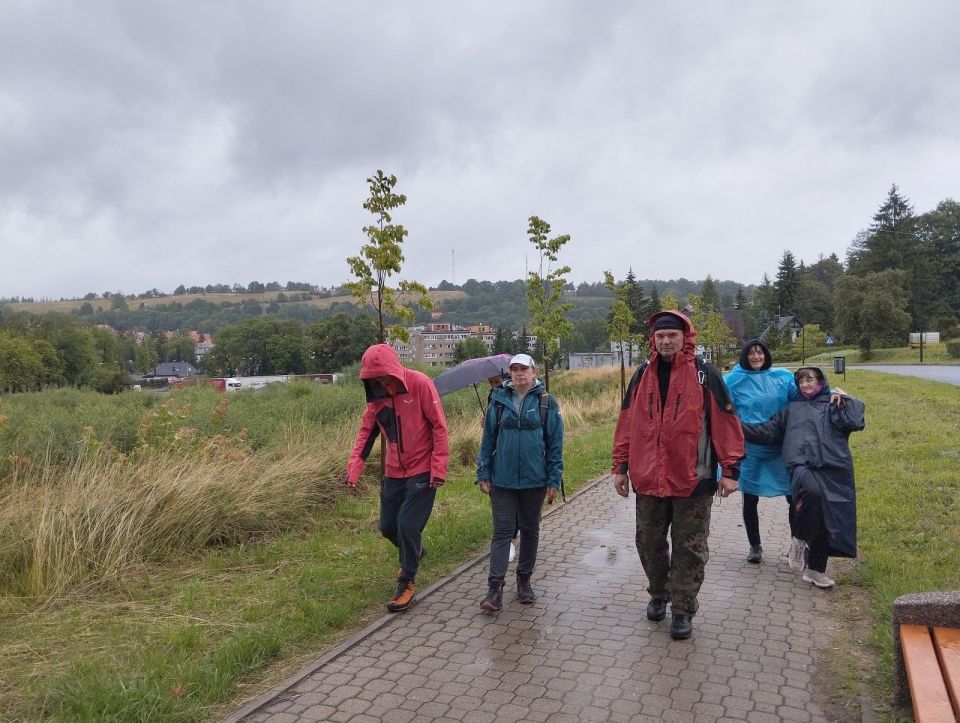 Wycieczka w Góry Bystrzyckie s002 - PTTK Strzelin