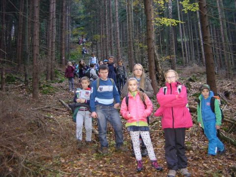 Zej�cie z Wolarza do Szczytnej s048 - PTTK Strzelin