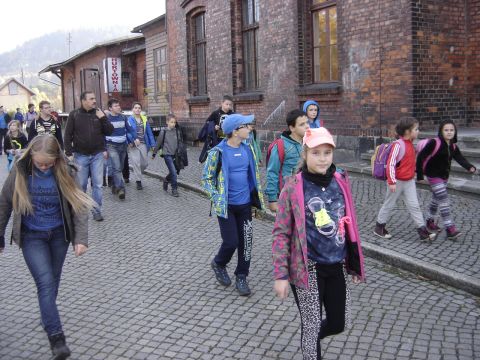 Zej�cie z Wolarza do Szczytnej s056 - PTTK Strzelin