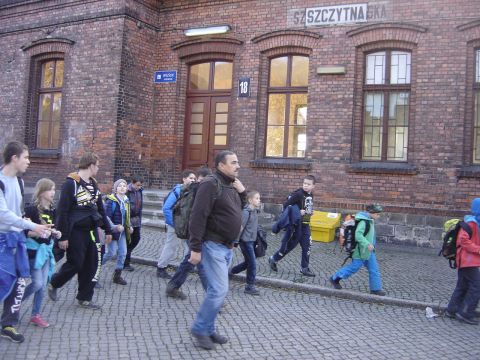 Zej�cie z Wolarza do Szczytnej s057 - PTTK Strzelin