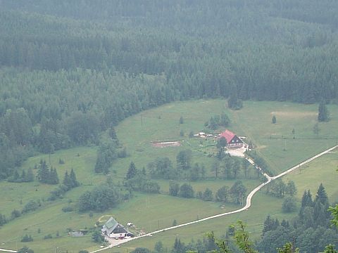 Wysoki Kamie� - widok na 'Chatk� Robaczka'