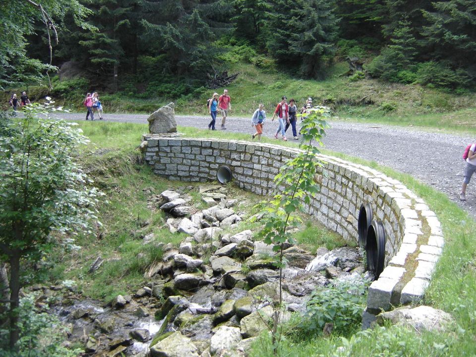 Wycieczka w Góry Izerskie s002 - PTTK Strzelin