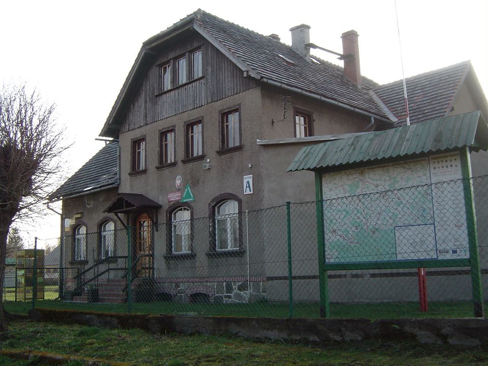 Szkolne Schronisko Młodzieżowe Halny w Kamieniu s002 - PTTK Strzelin