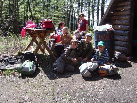 W drodze powrotnej do schroniska 'Andrzej�wka' s118 - PTTK Strzelin