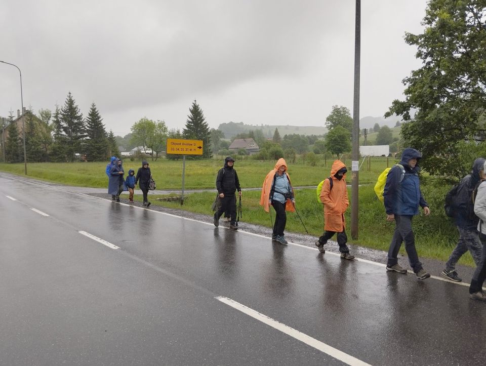 Wycieczka w Góry Kamienne s003 - PTTK Strzelin