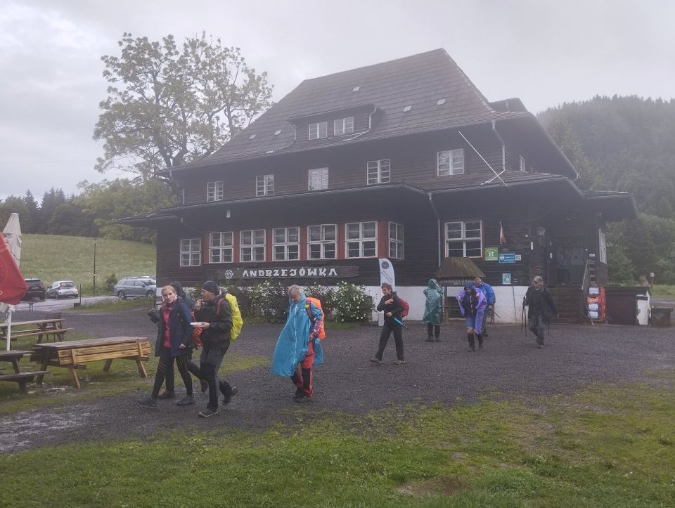 Wycieczka w Góry Kamienne s003 - PTTK Strzelin