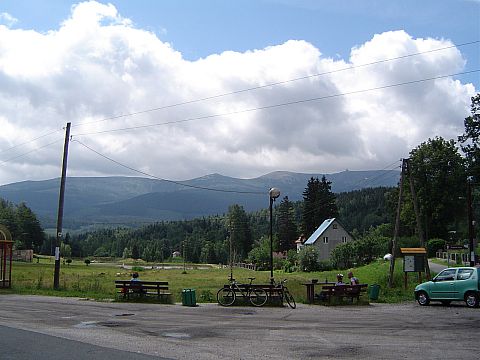 Micha�owice - panorama Karkonoszy