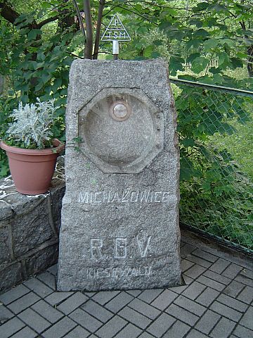 Micha�owice - schronisko m�odzie�owe 'Z�oty Widok'