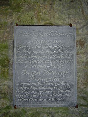 Epitafium studenta J�zefa Odrow��a-Pieni��na w kaplicy �w. Wawrzy�ca