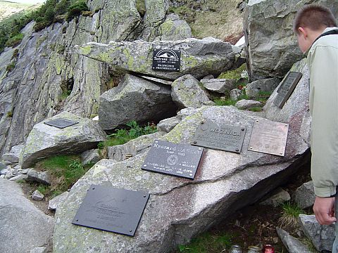 Cmentarzyk w Kotle �omniczki