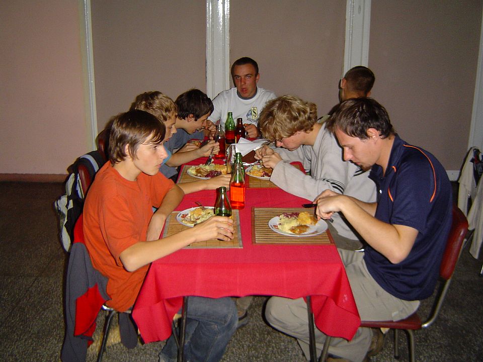 XII Ogólnopolskie Marsze na Orientację Szlakiem opadłych liści s002 - PTTK Strzelin