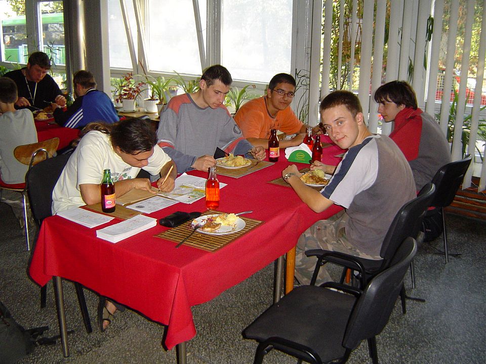 XII Ogólnopolskie Marsze na Orientację Szlakiem opadłych liści s002 - PTTK Strzelin