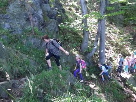 Wycieczka na Biskupi� Kop� - w drodze do Piekie�ka s019 - PTTK Strzelin