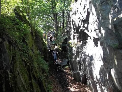 Wycieczka na Biskupi� Kop� - Piekie�ko s036 - PTTK Strzelin