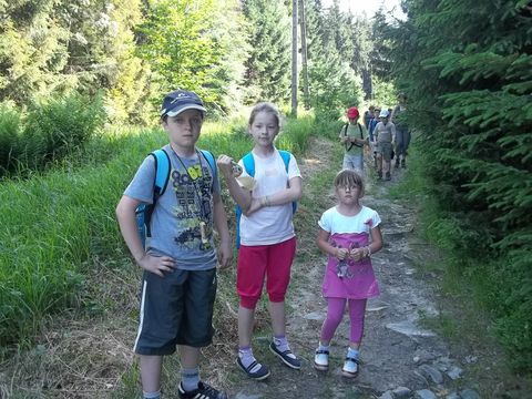 Wycieczka na Biskupi� Kop� - zej�cie do Jarno�t�wka s064 - PTTK Strzelin