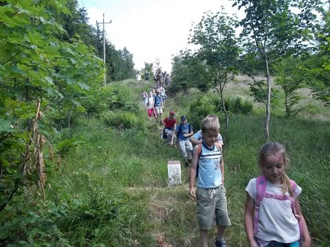 Wycieczka na Biskupi� Kop� - zej�cie do Jarno�t�wka s071 - PTTK Strzelin