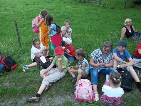 Wycieczka na Biskupi� Kop� - zej�cie do Jarno�t�wka s083 - PTTK Strzelin