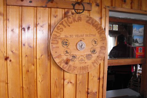 G�ry Orlickie - chata czeskiego Pogotowia G�rskiego na Wielkiej Desztnej s004 - PTTK Strzelin