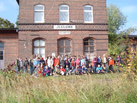 XVII Rajd Wzg�rz Strzeli�skich - stacja PKP w Jeg�owej s009 - PTTK Strzelin