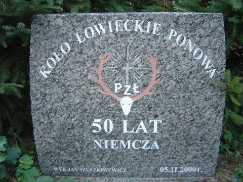 XVIII Rajd Wzg�rz Strzeli�skich - ko�o my�liwskiej chaty s034 - PTTK Strzelin