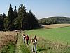 XIX Rajd Wzgrz Strzeliskich - Zejcie z Kalinki - w tle Nowoleska Kopa