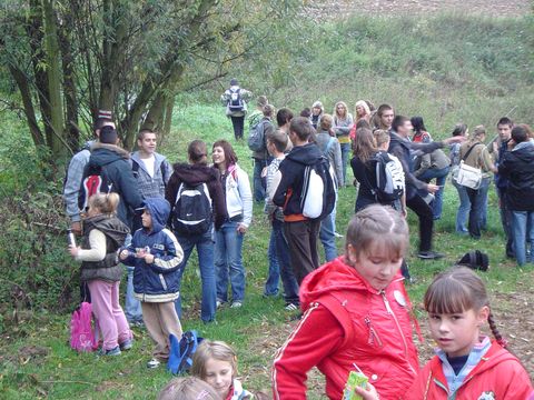 XXI Rajd Wzg�rz Strzeli�skich - w drodze na Ostr� G�r� s033 - PTTK Strzelin