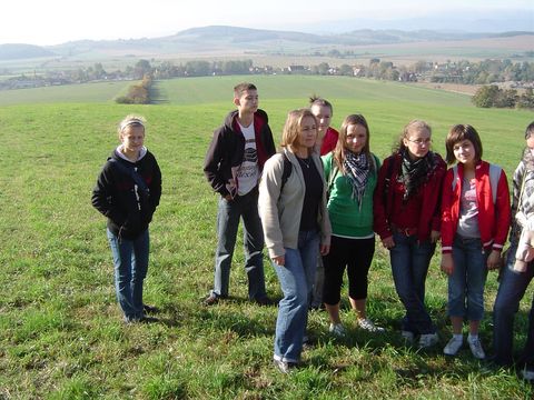 XXI Rajd Wzg�rz Strzeli�skich - wr�czenie odznak rajdowych s035 - PTTK Strzelin