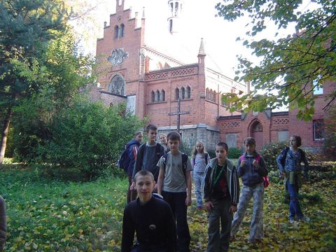 �elowice - ko�ci� p.w. Podwy�szenia Krzy�a �wi�tego s041 - PTTK Strzelin