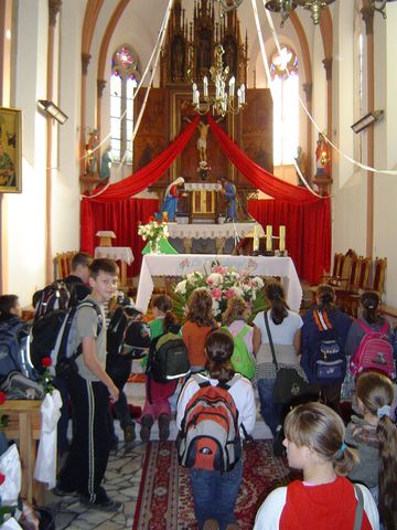 �elowice - ko�ci� p.w. Podwy�szenia Krzy�a �wi�tego s043 - PTTK Strzelin