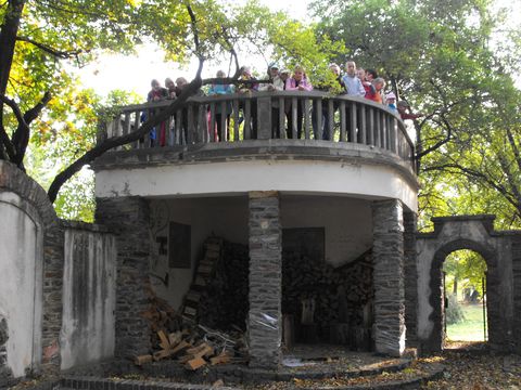 XXII Rajd Wzg�rz Strzeli�skich - pa�ac w Sulis�awiu s009 - PTTK Strzelin