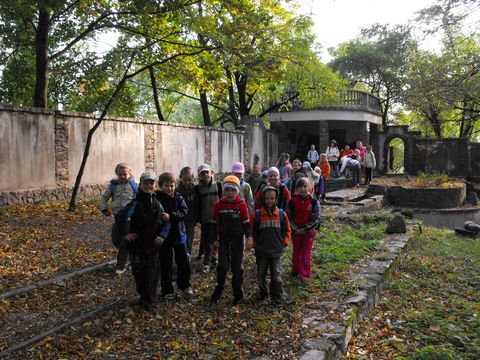 XXII Rajd Wzg�rz Strzeli�skich - pa�ac w Sulis�awiu s010 - PTTK Strzelin