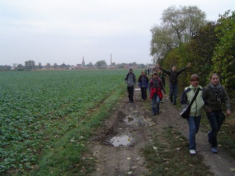 XXII Rajd Wzg�rz Strzeli�skich - w tle Grodk�w s031 - PTTK Strzelin