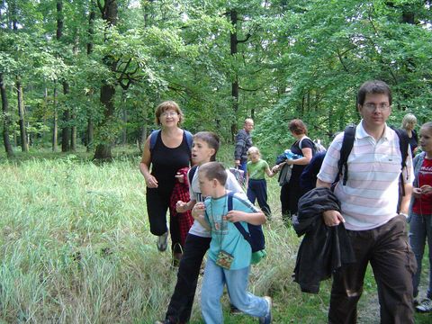 XXIII Rajd Wzg�rz Strzeli�skich - odpoczynek nad Krzywin�