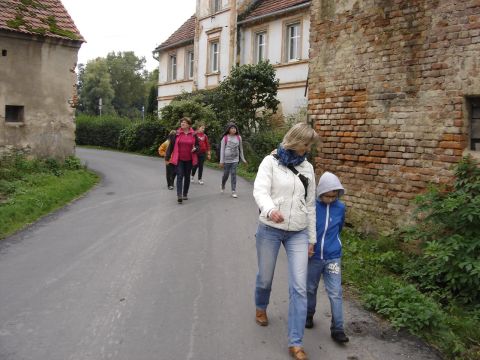 XXVI Rajd Wzg�rz Strzeli�skich - w drodze na Ostr� G�r� s006 - PTTK Strzelin