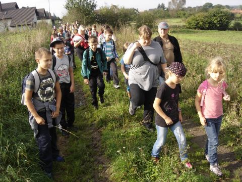 XXVII Rajd Wzg�rz Strzeli�skich - w drodze do Jakubowa s024 - PTTK Strzelin