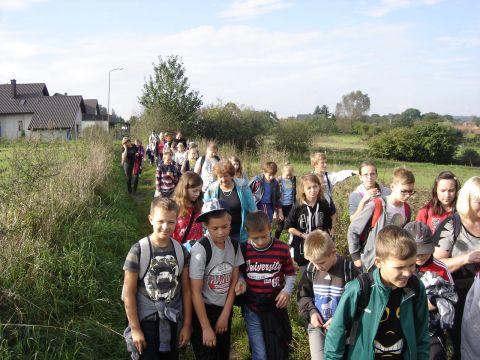 XXVII Rajd Wzg�rz Strzeli�skich - w drodze do Jakubowa s025 - PTTK Strzelin