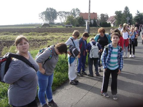 XXVII Rajd Wzg�rz Strzeli�skich - w drodze do Jakubowa s028 - PTTK Strzelin