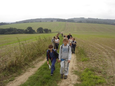 XXVII Rajd Wzg�rz Strzeli�skich - podej�cie na Bednarza s010 - PTTK Strzelin